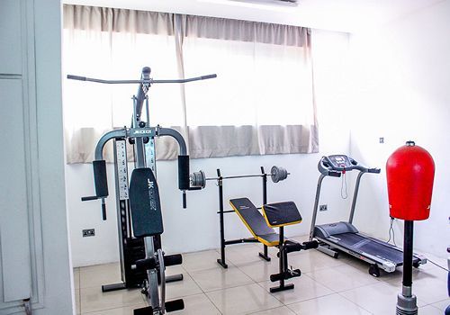 Maxlot Hotel Accra Esterno foto